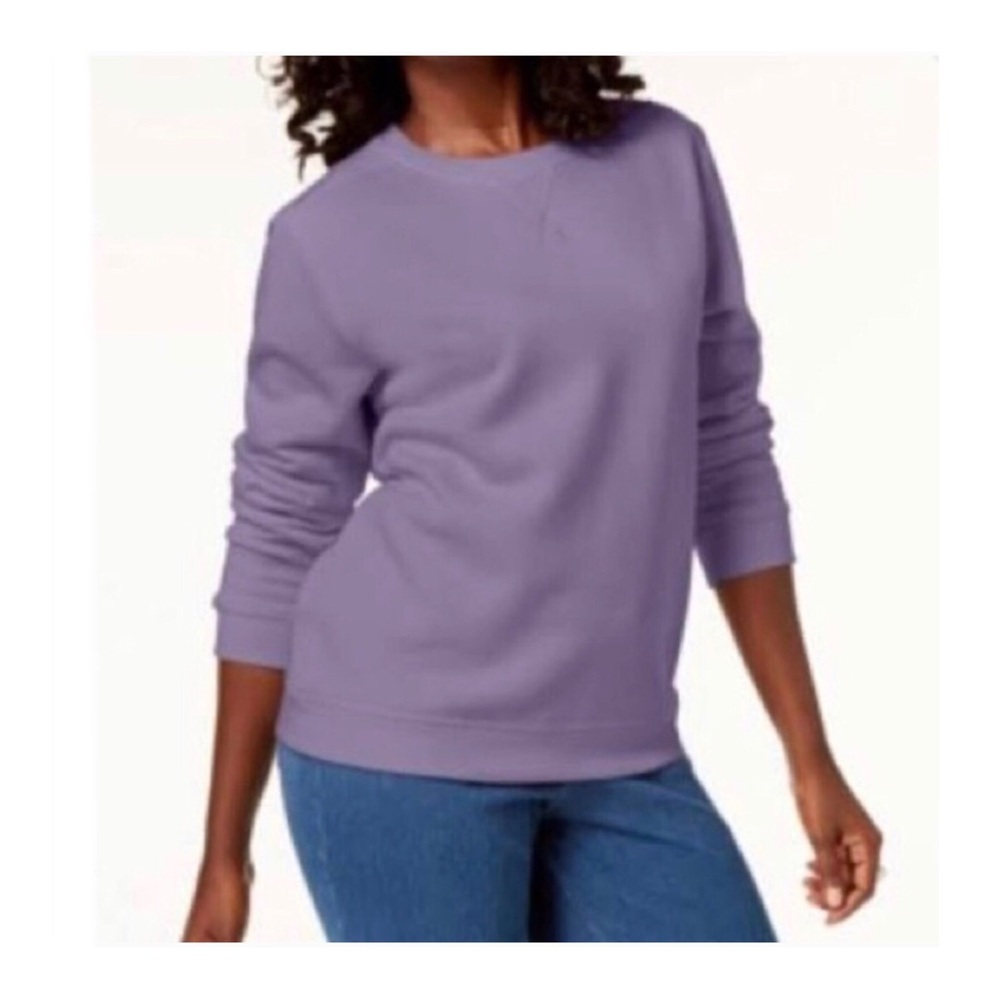 NWT Karen Scott Simple Sweatshirt.